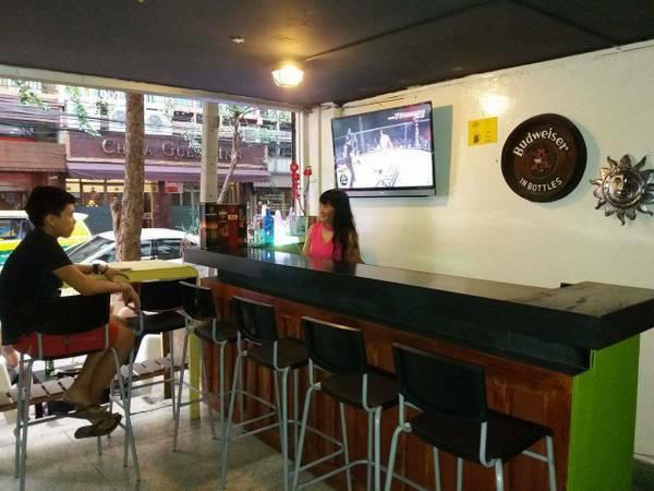 Wacky Fun Party Hostel Bangkok Exterior photo